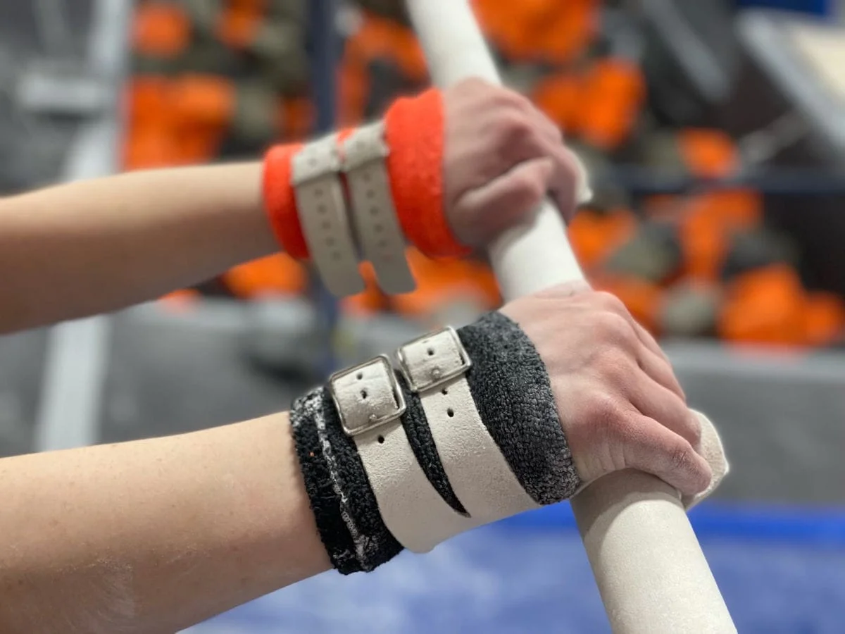 Gymnastic grip deals